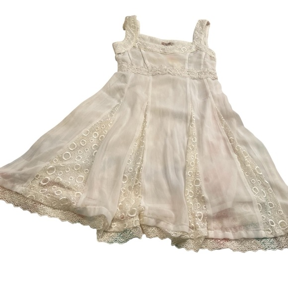 Elegant Cream Lace Trim Dress-Lace Inserts-Tie Back-Lined-Sheer-Side -Zip-Size S - Picture 7 of 10